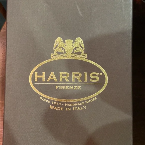 Brand new “Harris” pairs. Harris was an exclusive brand only for Barneys NewYork